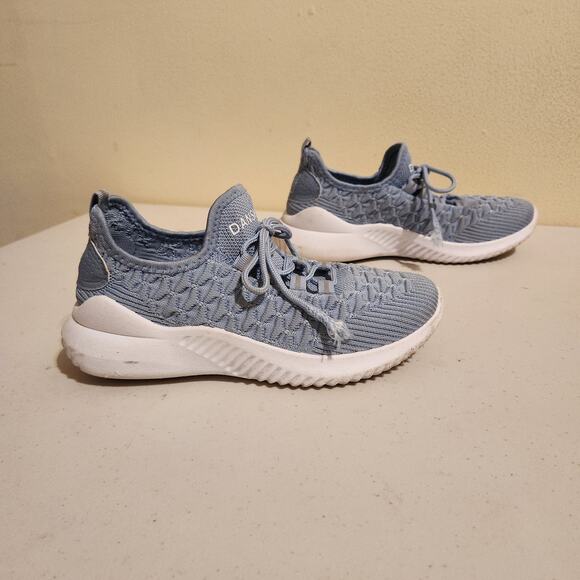 Danskin Stunt Comfort Sneaker Baby Blue Vegan Textile Walk Shoes US 6.5 EUR 37.5 - Picture 3 of 8